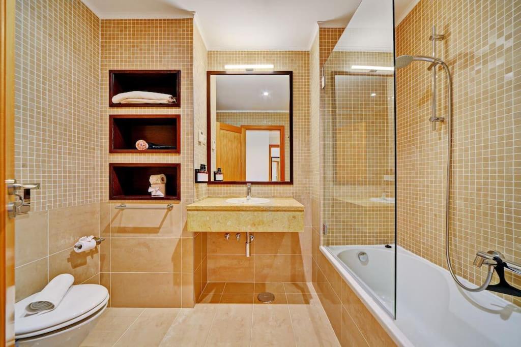 Vilamoura Prime @ The Residences At Victoria Apartment *